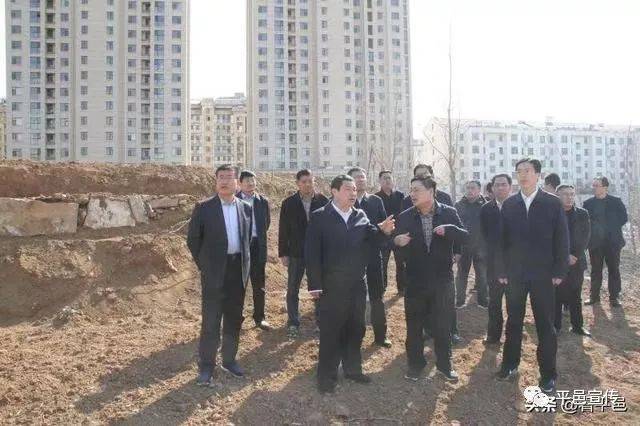 平邑莲花新城最新动态，变化中的新城，学习铸就自信与成就之路