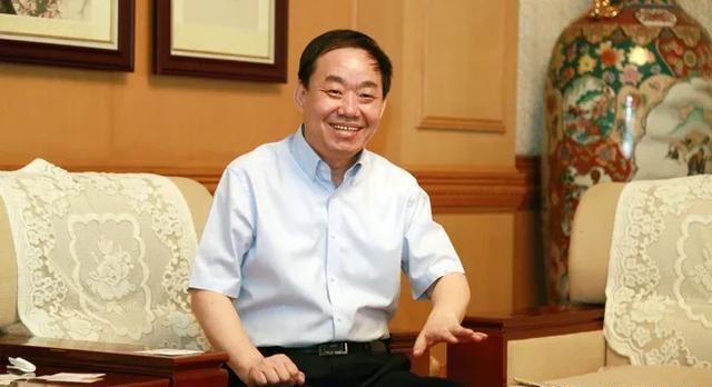 2024新奥免费资料,专家解说解释定义_无线版18.732