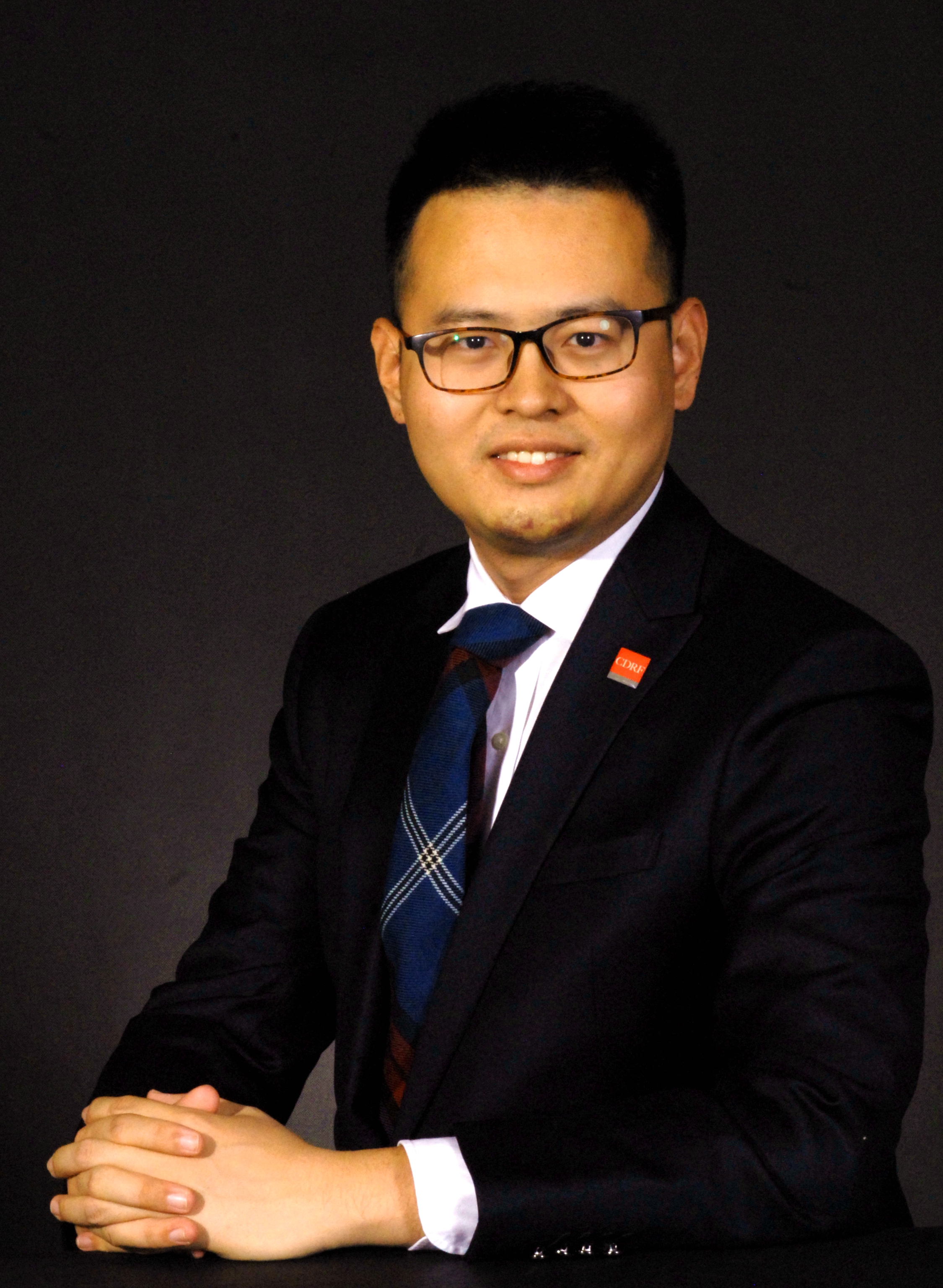 演员王志成，星光熠熠的表演之路传奇之旅