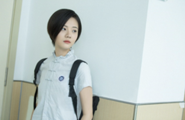 王馨悦的日常，舞台之外的小趣事与真挚友情之旅