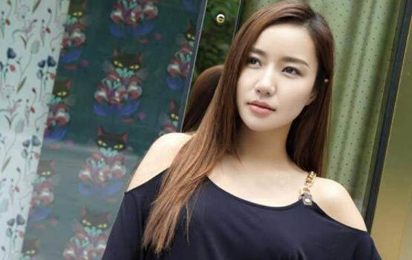 女明星的豪门生活，爱与陪伴的温馨日常