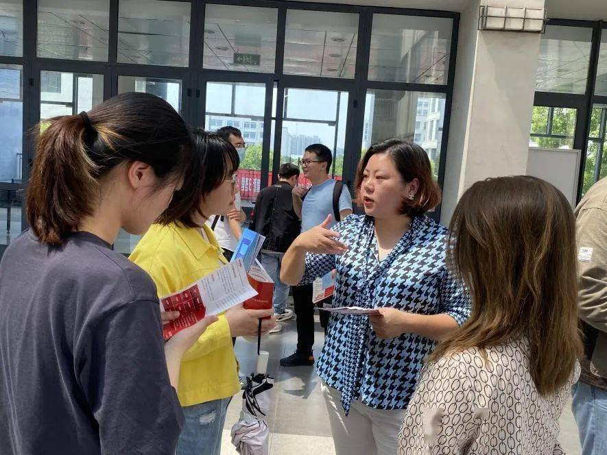 上海大学最新动态概览